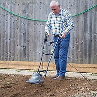 Petrol Curved Shaft Line Trimmer | YouGarden